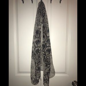 Laura Biagiotti 100% silk scarf